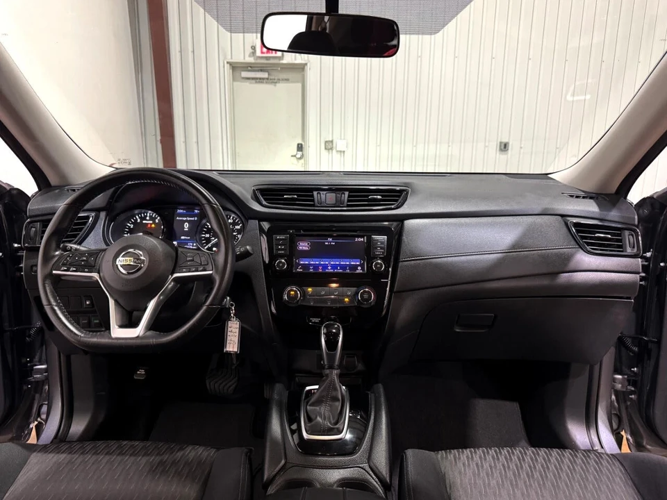 2018 Nissan Rogue - Image 18 of 21