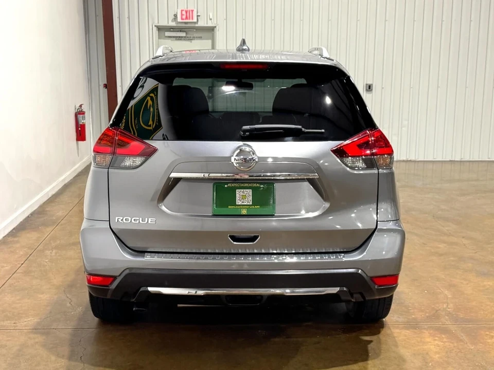 2018 Nissan Rogue - Image 6 of 12