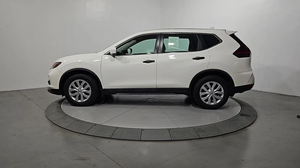2018 Nissan Rogue - Image 2 of 12