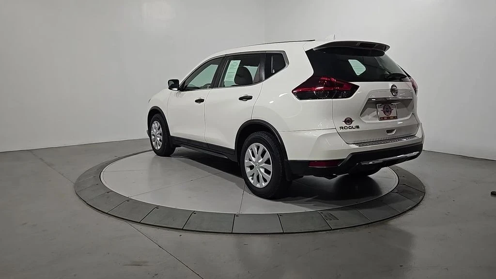 2018 Nissan Rogue - Image 3 of 12