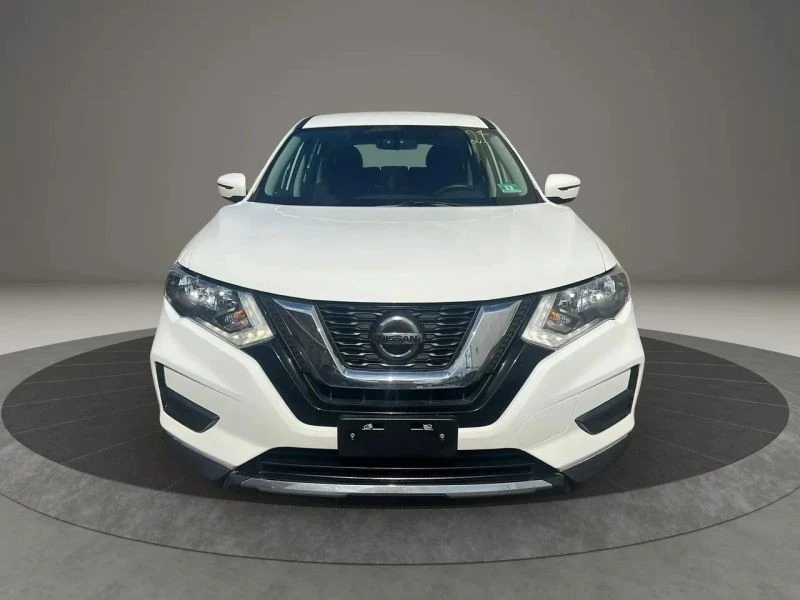 2018 Nissan Rogue - Image 2 of 12