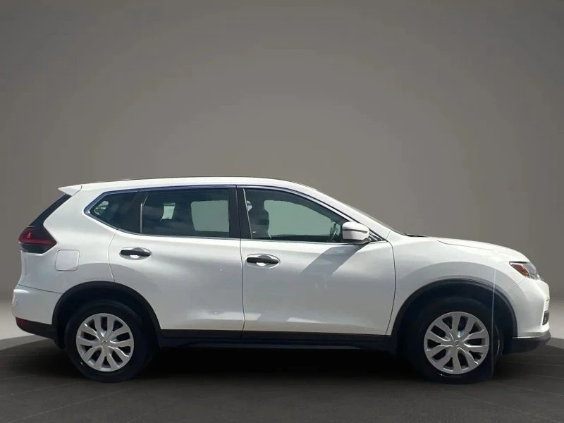 2018 Nissan Rogue - Image 4 of 12