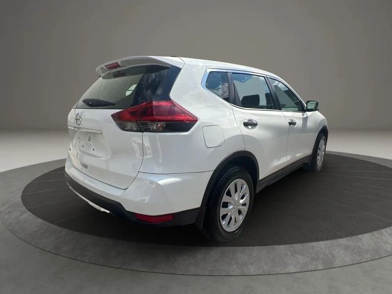 2018 Nissan Rogue - Image 5 of 12