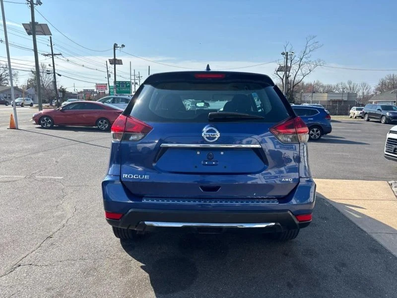 2018 Nissan Rogue - Image 5 of 12
