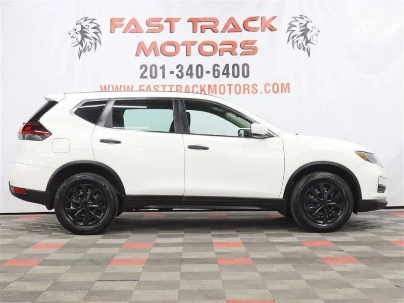 2018 Nissan Rogue - Image 4 of 12