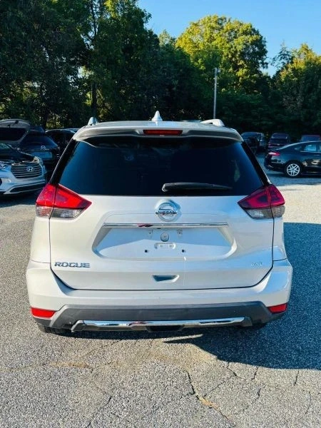 2018 Nissan Rogue - Image 5 of 12