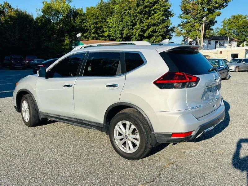 2018 Nissan Rogue - Image 4 of 12