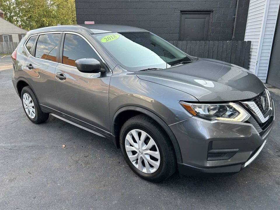 2018 Nissan Rogue - Image 5 of 12