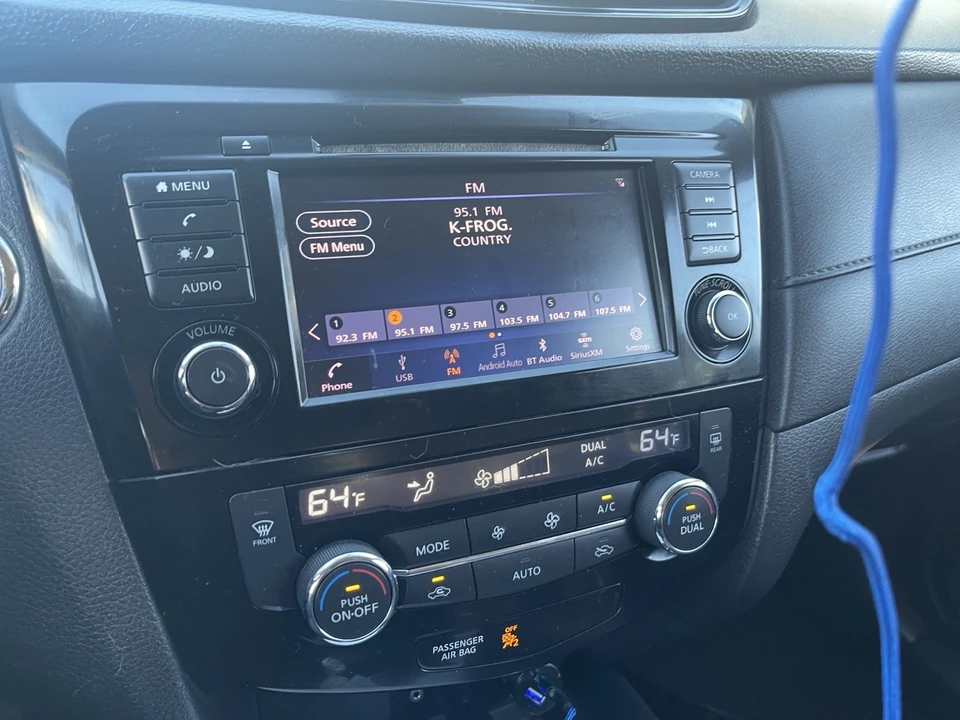 2018 Nissan Rogue - Image 17 of 20