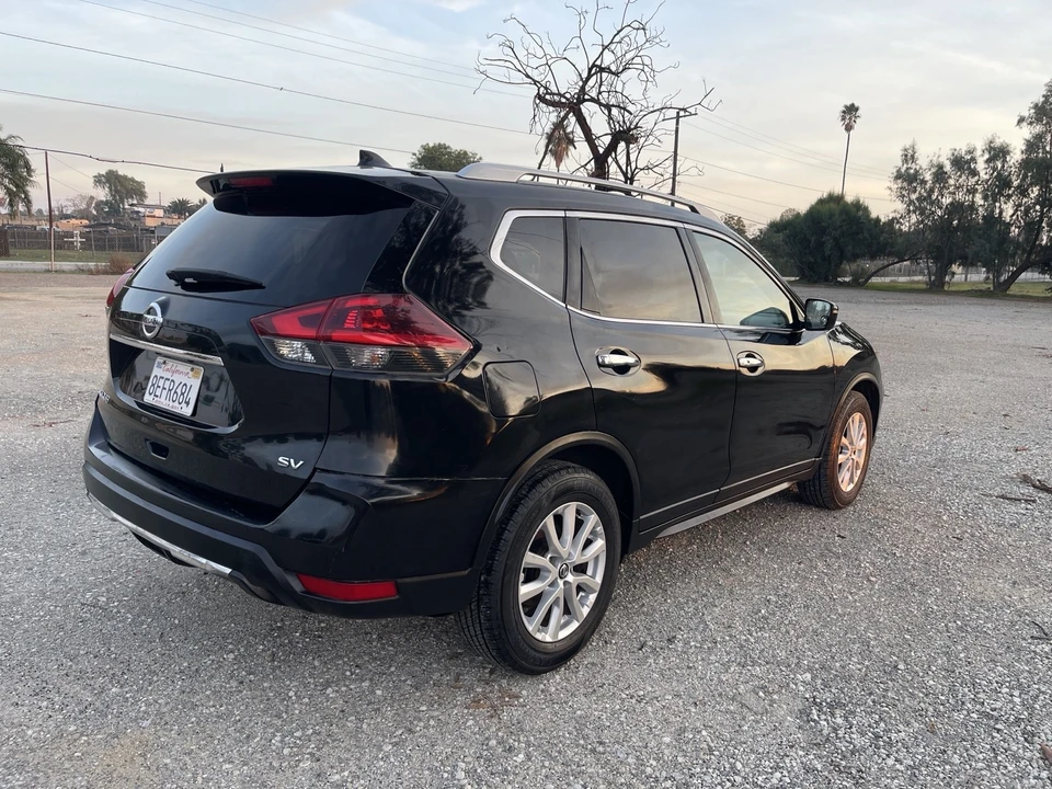 2018 Nissan Rogue - Image 3 of 20
