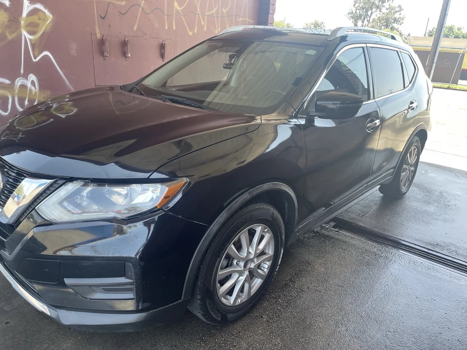 2018 Nissan Rogue - Image 6 of 20