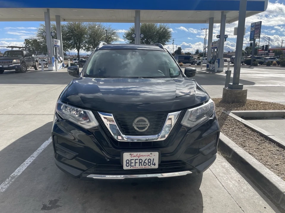 2018 Nissan Rogue - Image 8 of 20