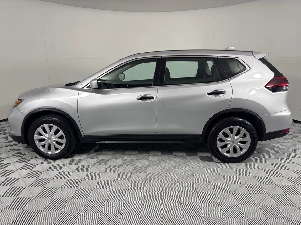 2018 Nissan Rogue - Image 6 of 21