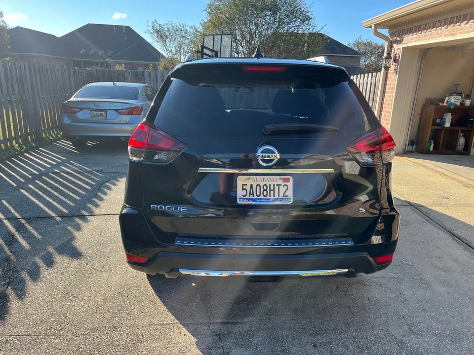 2018 Nissan Rogue - Image 4 of 16