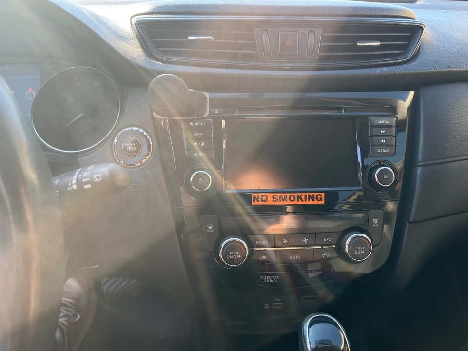 2018 Nissan Rogue - Image 8 of 16
