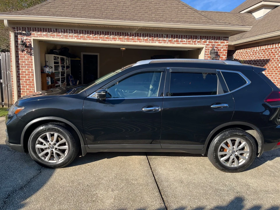 2018 Nissan Rogue - Image 3 of 16