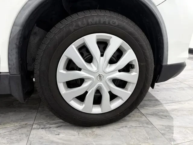 2018 Nissan Rogue - Image 9 of 12