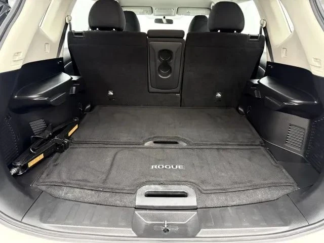 2018 Nissan Rogue - Image 7 of 12