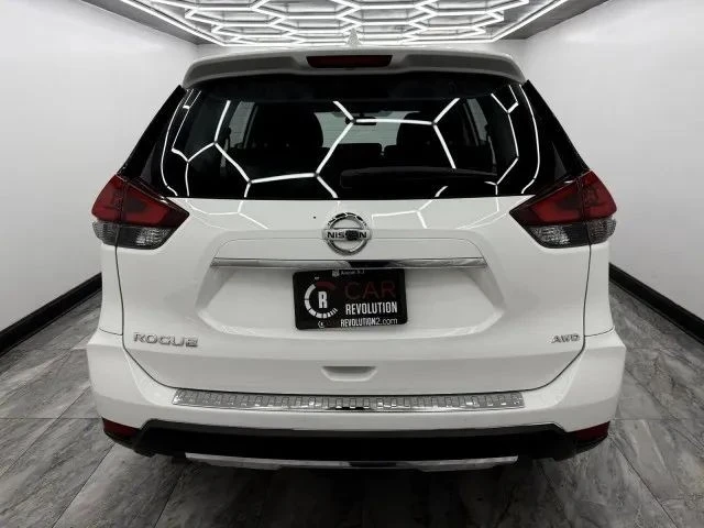 2018 Nissan Rogue - Image 5 of 12