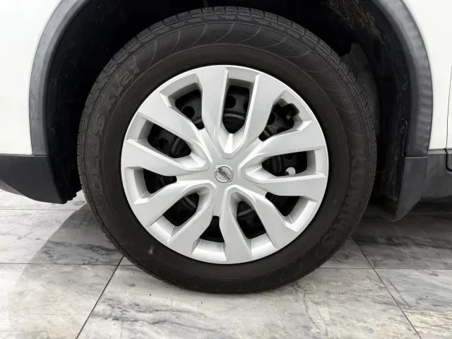 2018 Nissan Rogue - Image 11 of 12