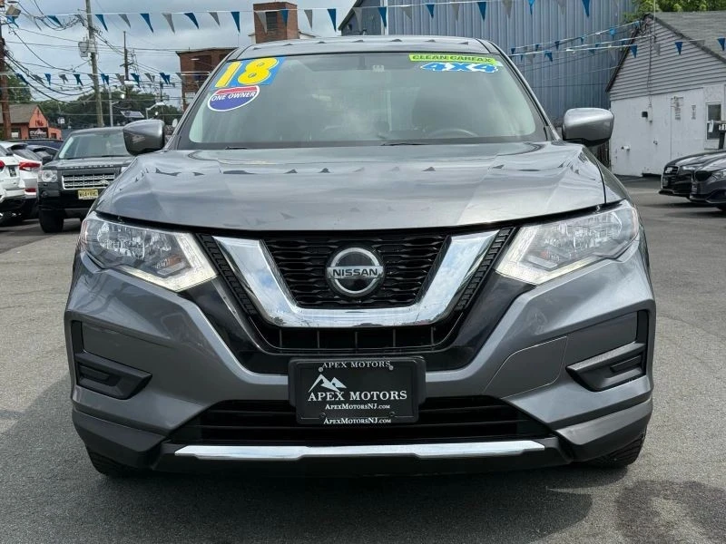 2018 Nissan Rogue - Image 2 of 12