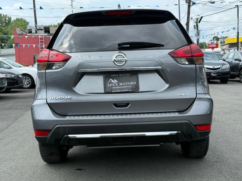 2018 Nissan Rogue - Image 6 of 12