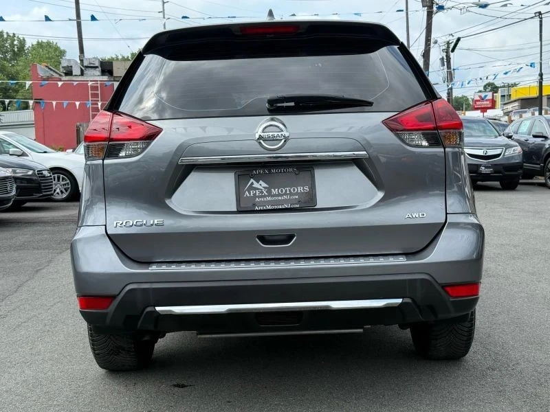 2018 Nissan Rogue - Image 6 of 12