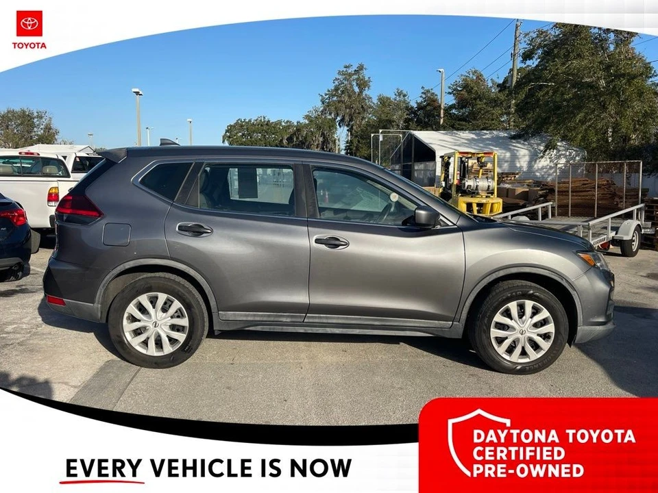 2018 Nissan Rogue - Image 7 of 10