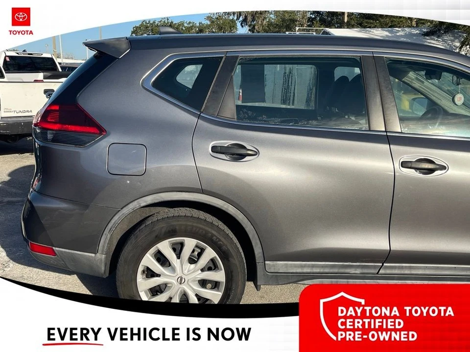 2018 Nissan Rogue - Image 3 of 10