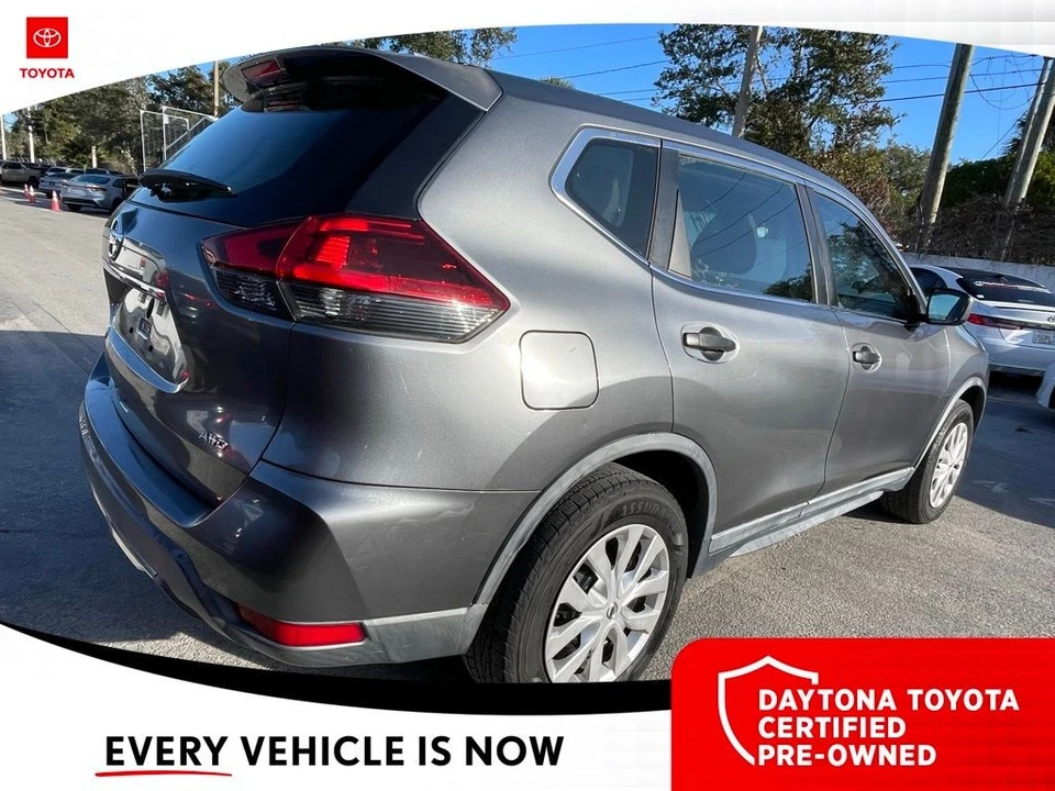 2018 Nissan Rogue - Image 10 of 10
