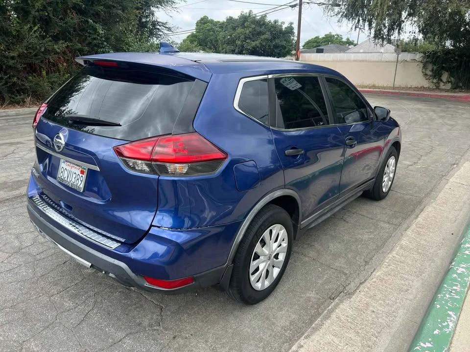 2018 Nissan Rogue - Image 5 of 8