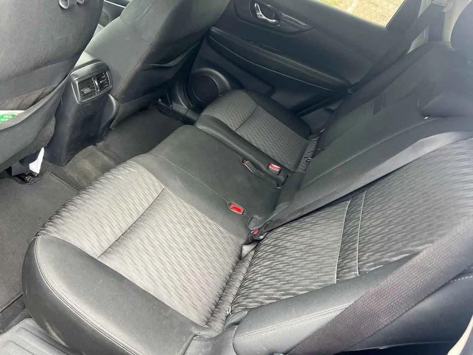 2018 Nissan Rogue - Image 8 of 8