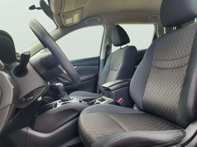 2018 Nissan Rogue - Image 12 of 21