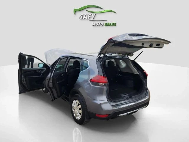 2018 Nissan Rogue - Image 17 of 21