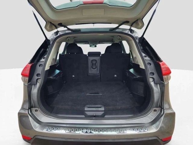 2018 Nissan Rogue - Image 20 of 21
