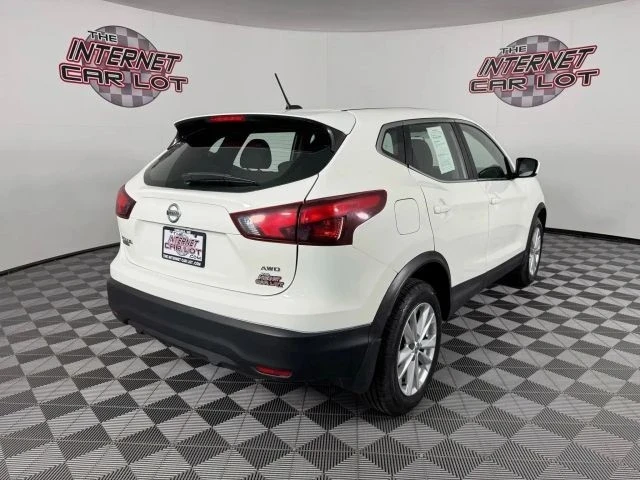 2018 Nissan Rogue - Image 7 of 12