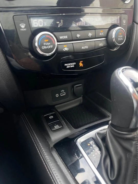 2018 Nissan Rogue - Image 18 of 18