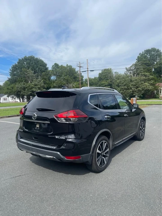 2018 Nissan Rogue - Image 6 of 18