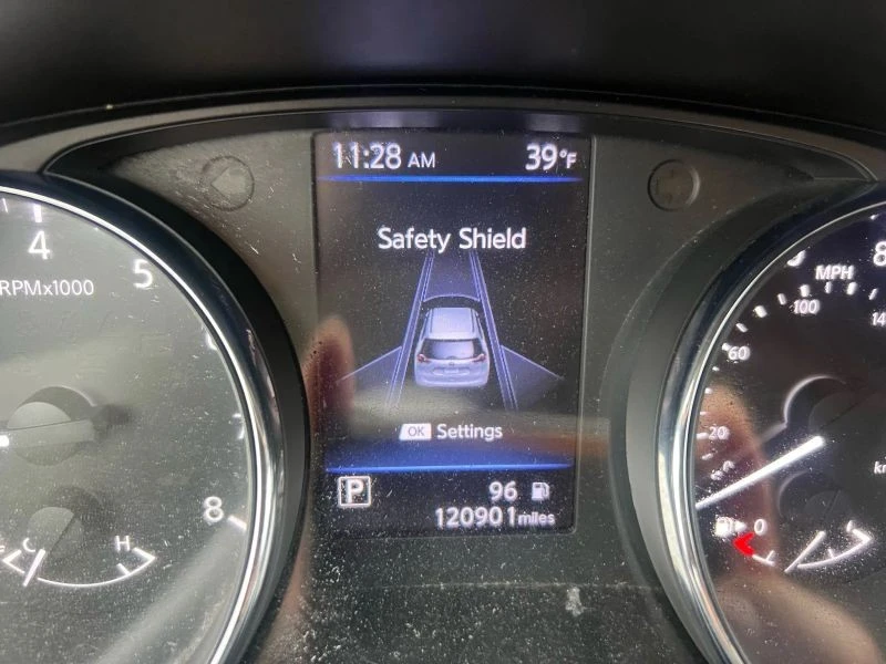 2018 Nissan Rogue - Image 12 of 12