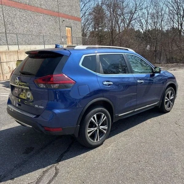 2018 Nissan Rogue - Image 6 of 12
