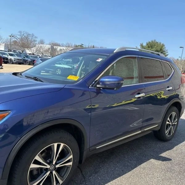 2018 Nissan Rogue - Image 2 of 12