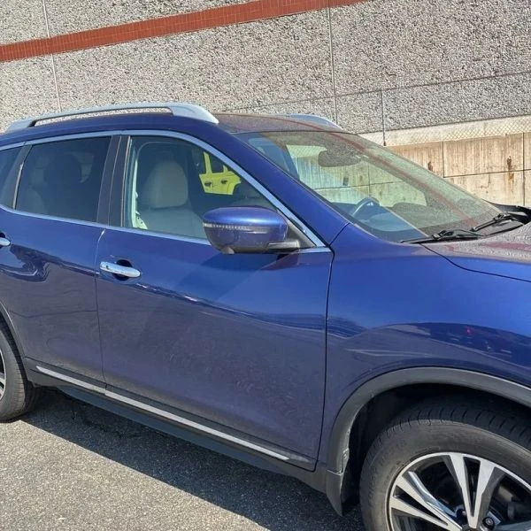 2018 Nissan Rogue - Image 9 of 12