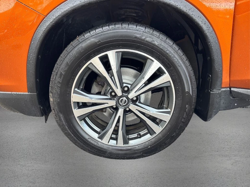 2018 Nissan Rogue - Image 12 of 12