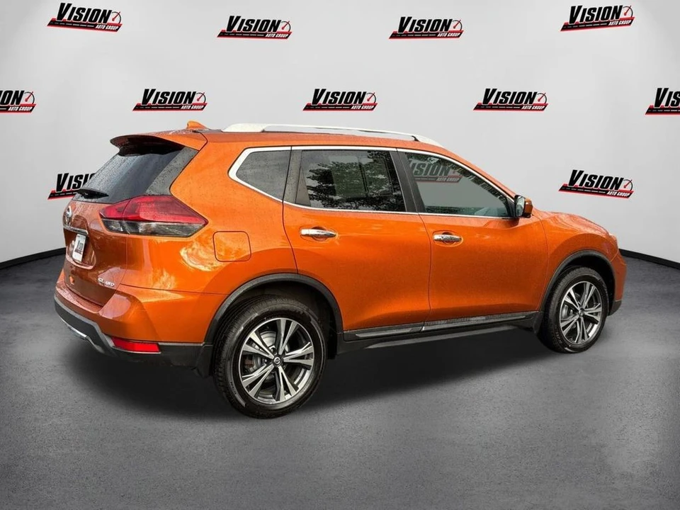2018 Nissan Rogue - Image 5 of 12