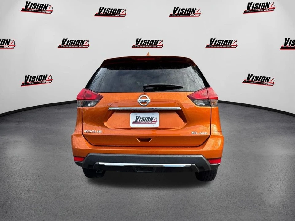 2018 Nissan Rogue - Image 6 of 12