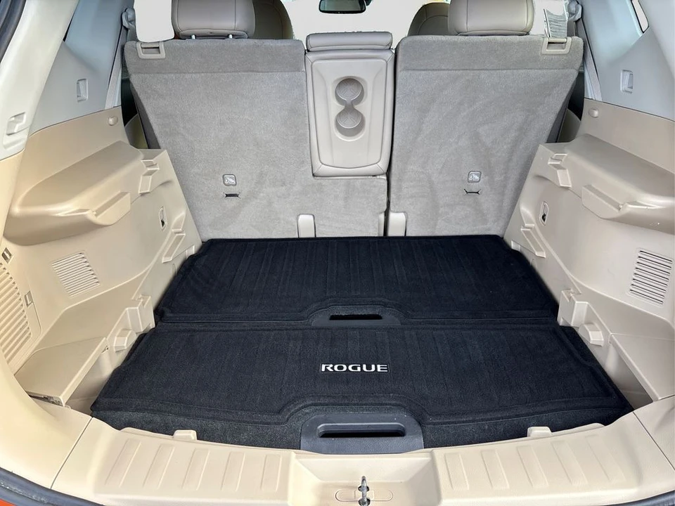 2018 Nissan Rogue - Image 11 of 12