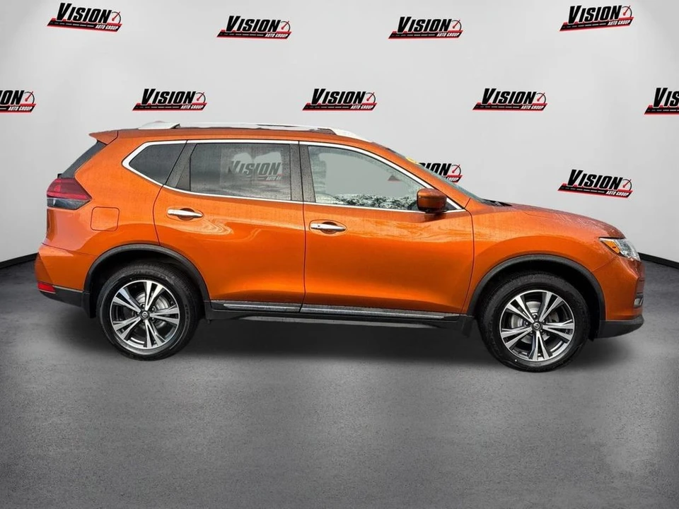 2018 Nissan Rogue - Image 4 of 12