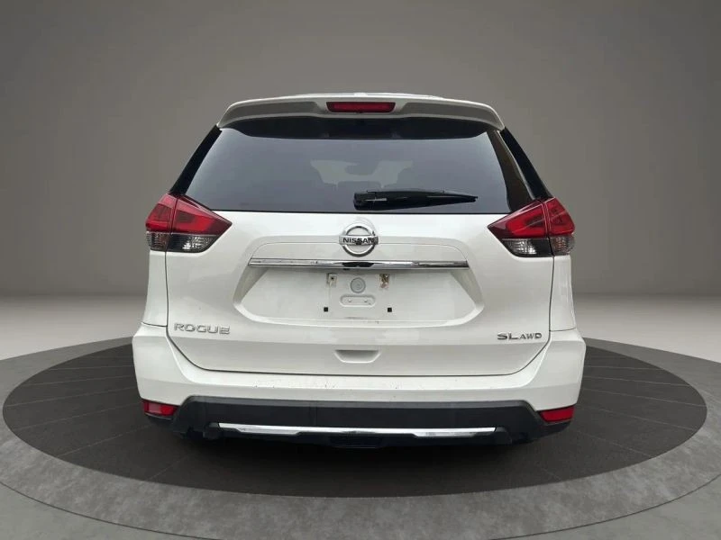 2018 Nissan Rogue - Image 6 of 12