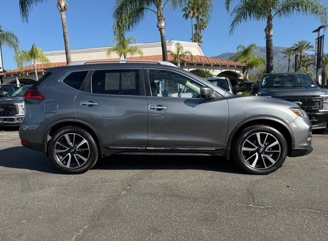 2018 Nissan Rogue - Image 9 of 21