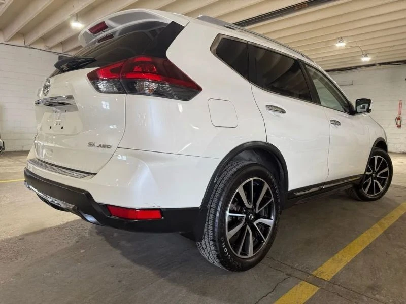 2018 Nissan Rogue - Image 4 of 12